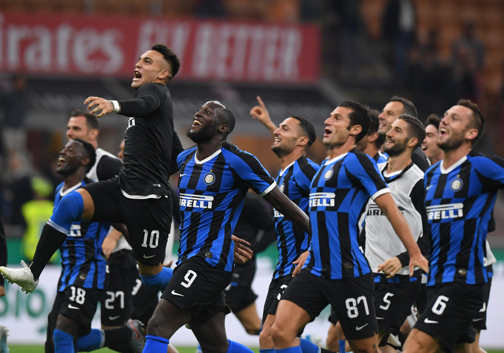 老詹26+10，东契奇24分+6犯，湖人101-105雄鹿两连败，字母21分